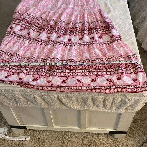 Aakaa beautiful pink floral flowy maxi sundress from high end boutique - Picture 15 of 15